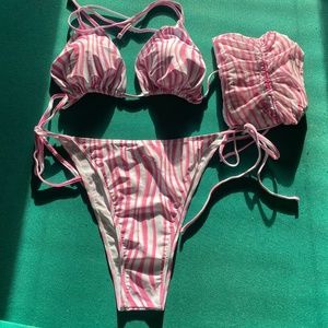It pink & white 3 pc bikini set